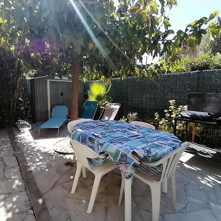 شقة Le Soleil D'Or سانت ماكسيم المظهر الخارجي الصورة